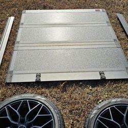 Best Offer On Nearly New Items!