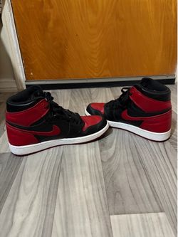 USED Jordan 1 Breds Size 9.5