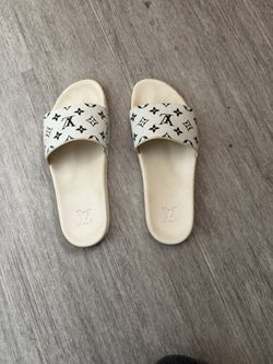 Louis Vuitton Slides 