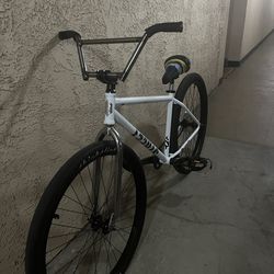 white street co bike