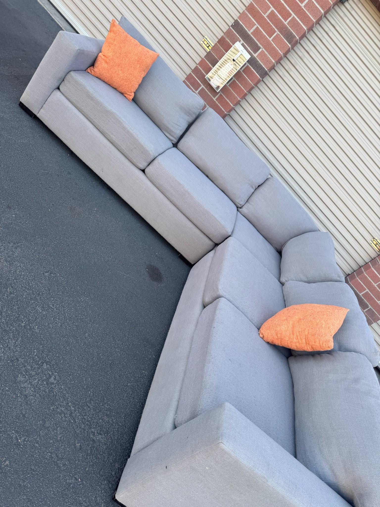 Sectional Couch (delivery Available)