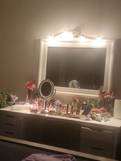 Vanity (white)