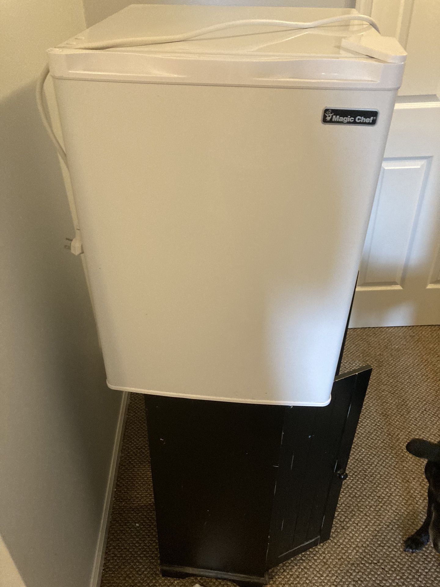 Magic Chef Mini Fridge