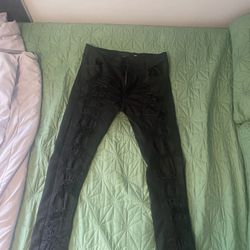 Black Ripped Skinny Jeans Size: 36/32