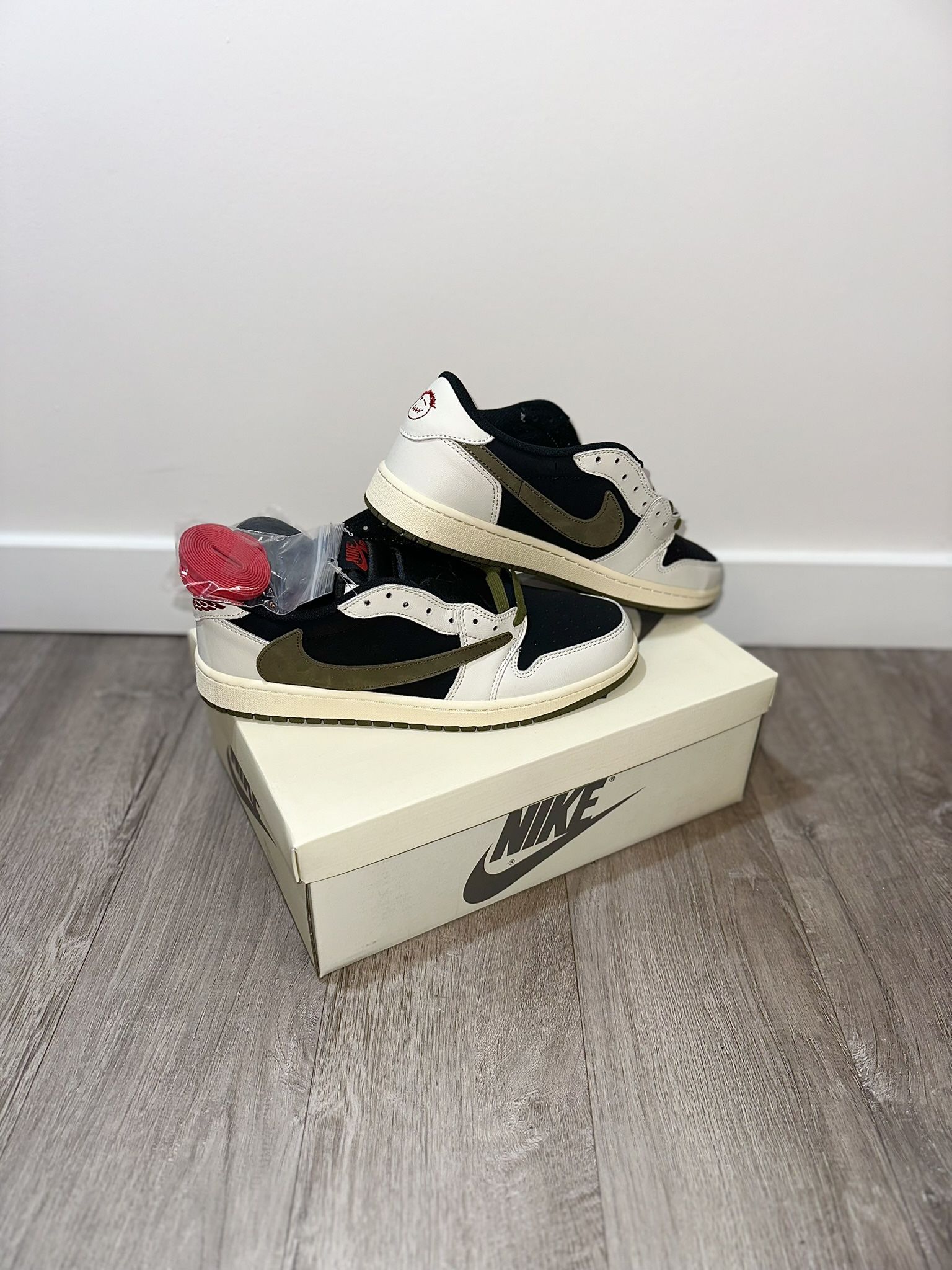 Travis Scott X Air Jordan 1 Lows "black Olive ๐ซ"