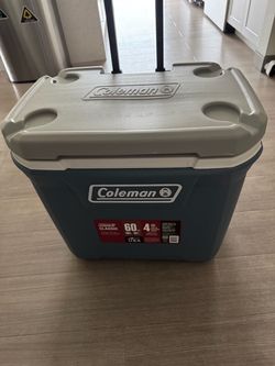 Coleman 316 Series 60QT Hard Chest Wheeled Cooler, Lakeside Blue