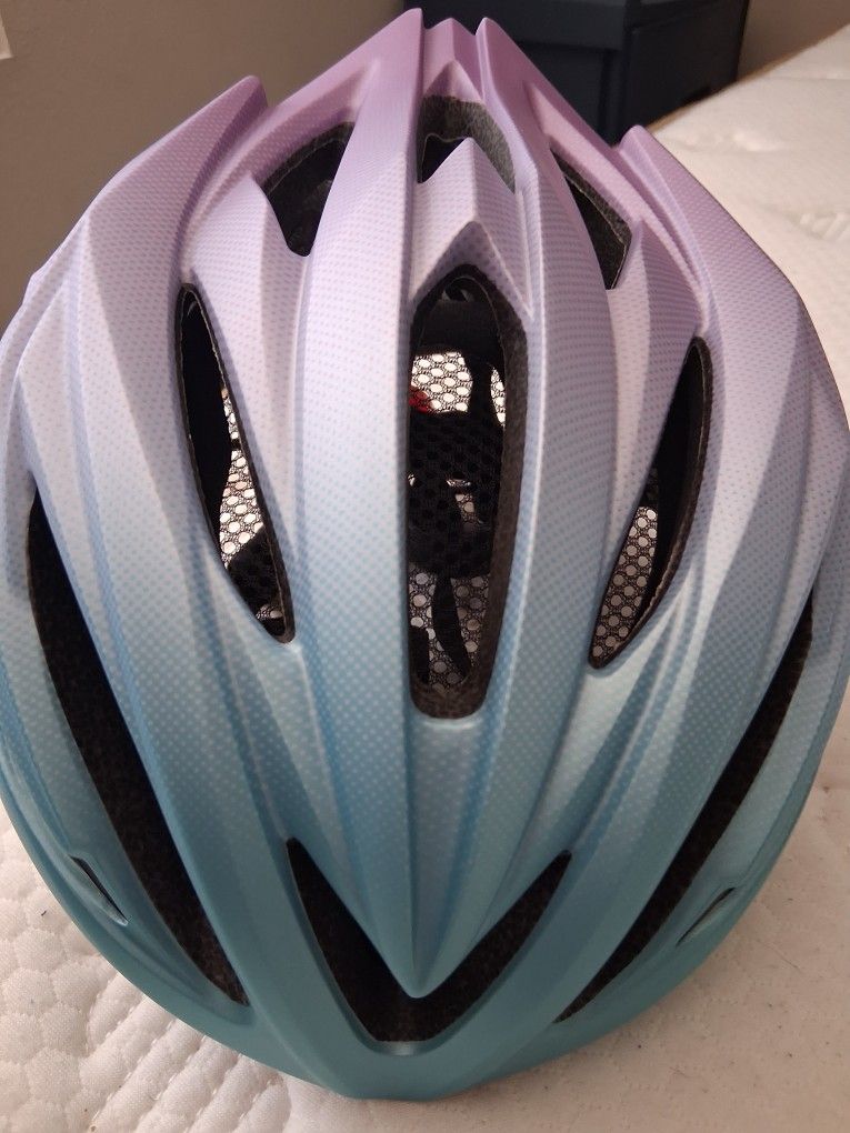 NEW BIKE HELMET SIZE L