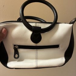 White N Black Handbag 