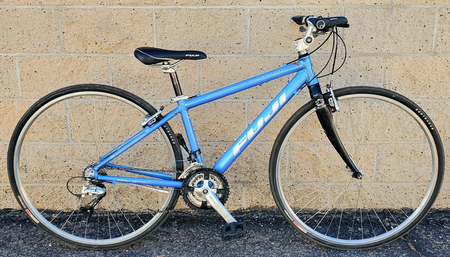 Fuji Hybrid Performance Road
Bike - X Small Frame - Carbon Front Fork