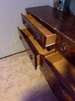 Dresser