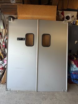 Commercial Eliason Swing traffic Doors w/ Windows – Restaurant Kitchen Doors