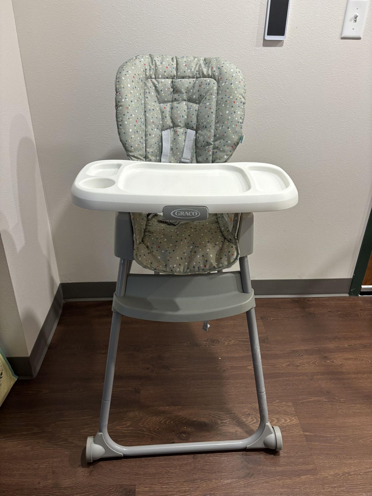 Graco Made2go Convertible High Chair