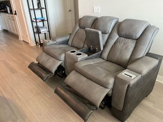 Reclining Sofa and loveseat - Ashley Furniture