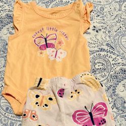 Baby Girl Clothes, bibs, hair bands and more! Size: 3 to 6 months