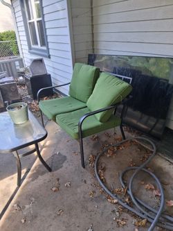 Green Patio Set