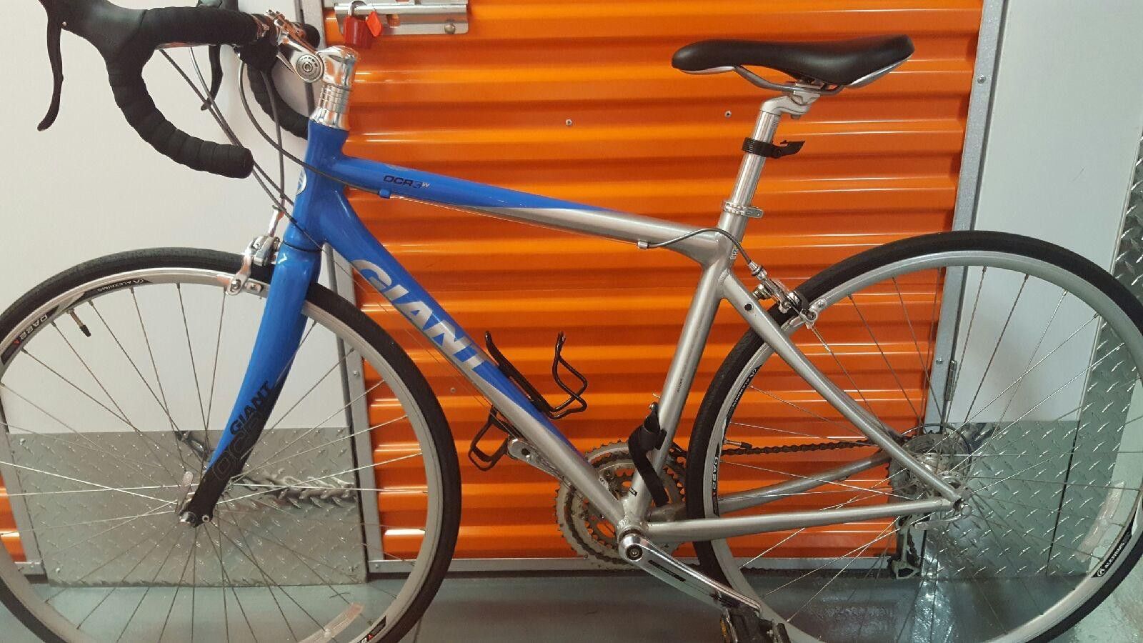 GIANT OCR3W ROAD BIKE