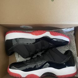 Jordan 11 Low Bred