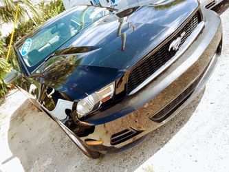 $9999 TOTAL Ford Mustang 2010