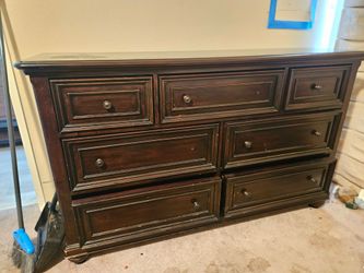 Dresser and nightstand