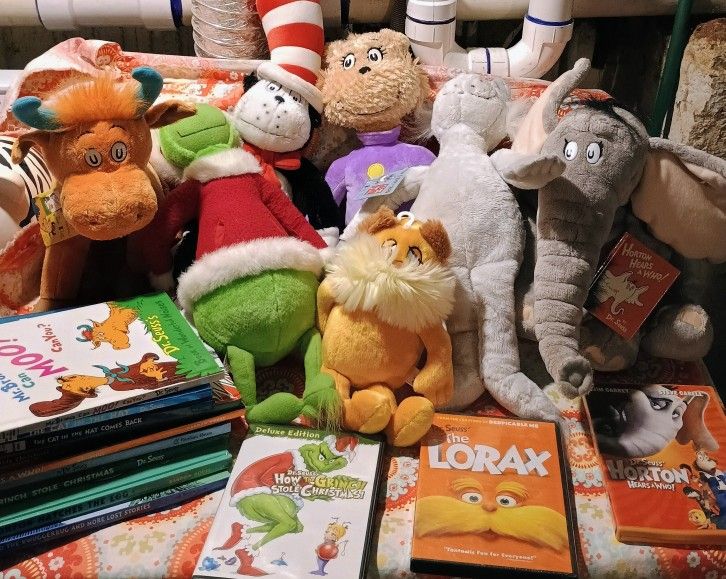 DR.SEUSS PLUSHIES, BOOKS, DVDS