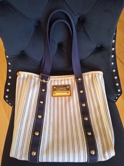 100% Authentic Louis Vuitton Used Bag 11x11x3.5