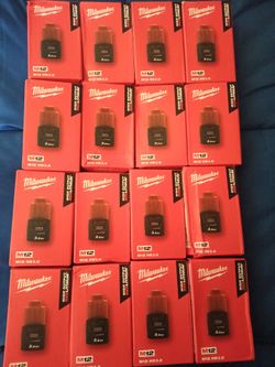 Milwaukee m12 batteries 3.0ah ****NEW****