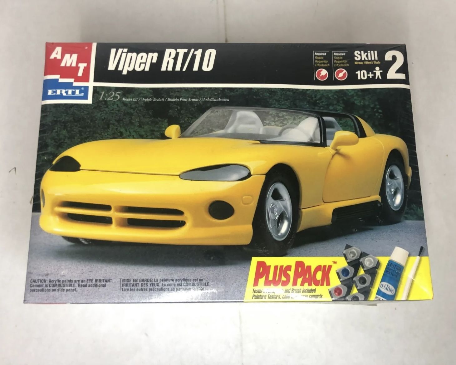 AMT ERTL Viper RT/10 1/25 Model Kit Complete