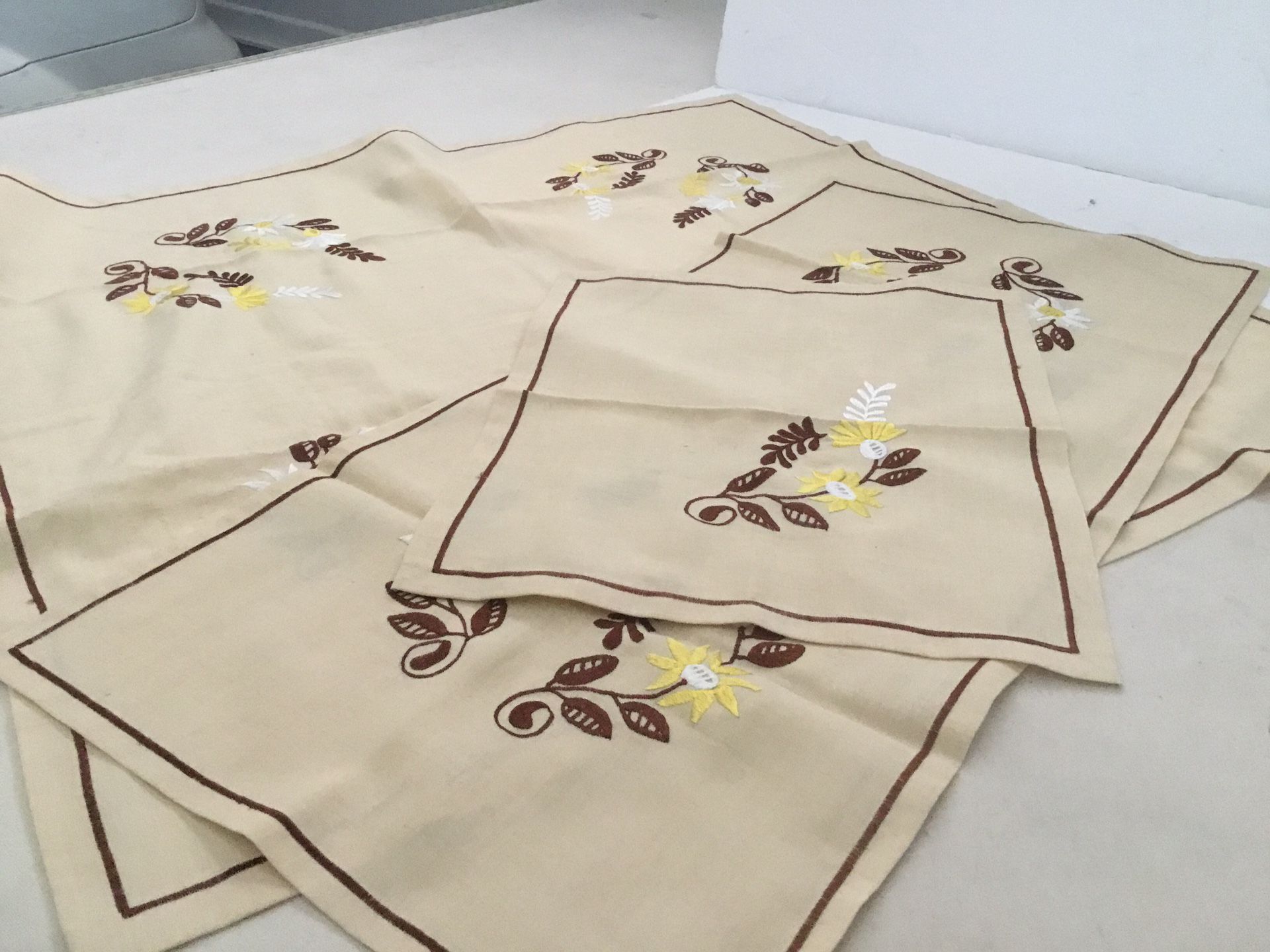 3 Piece Embroidered Linen Set.