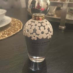 Daisy dream by Marc Jacobs perfume