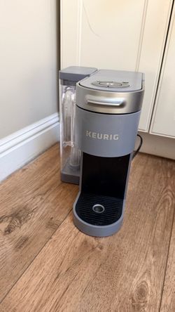 Keurig K-Supreme Single Serve Coffee Maker – Gray, with 100 K-Cup Capsules