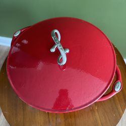 Lodge Dutch Oven 