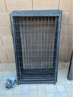 Dog kennel panels with clamps
