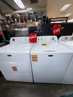 Maytag Top-Load Washer + Front-Load Gas Dryer (Set)
