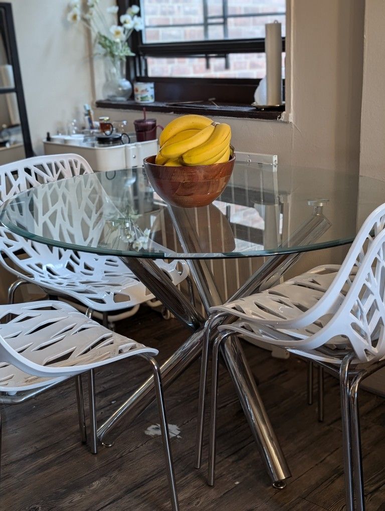 Glass Round Table Chrome Legs