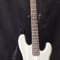 Kramer 700ST Bass Guitar