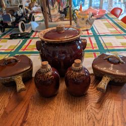 Vintage MCM Brown Drip Glaze Ceramic Bean Pot, Two Individual Bowls With Lids And Matching Salt And Pepper Hull Pottery USA 