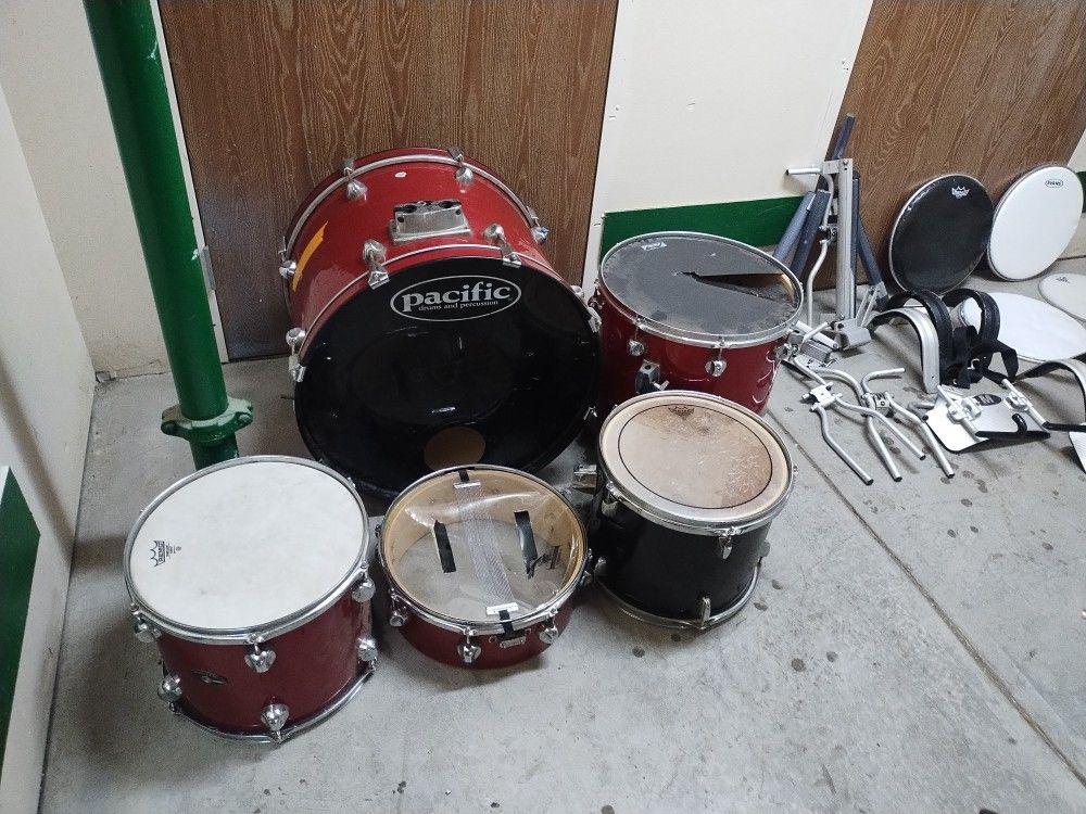 Drums And Stands