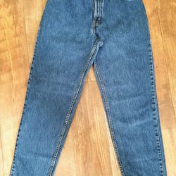 Levi's 550 Relaxed Fit Tapered Leg Jeans.