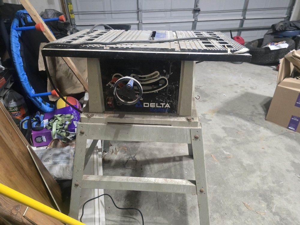 Delta Shopmaster 10-inch table saw for Sale in Lincoln, DE - OfferUp