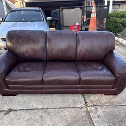 Living spaces leather couch