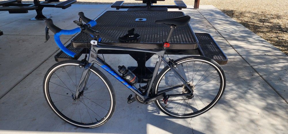 2022 Giant TCR Advanced Pro Comp $1050.00