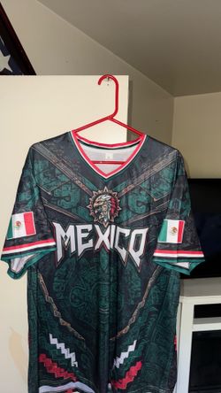 Mexico Men’s XL jerseys