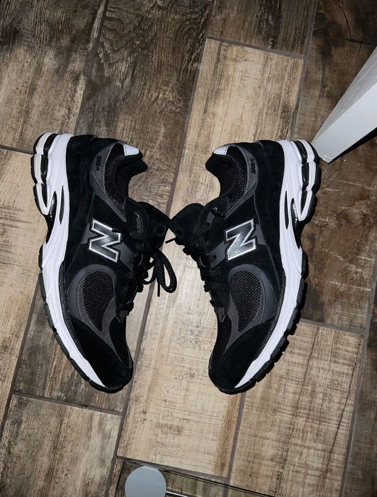 New Balance 2002R