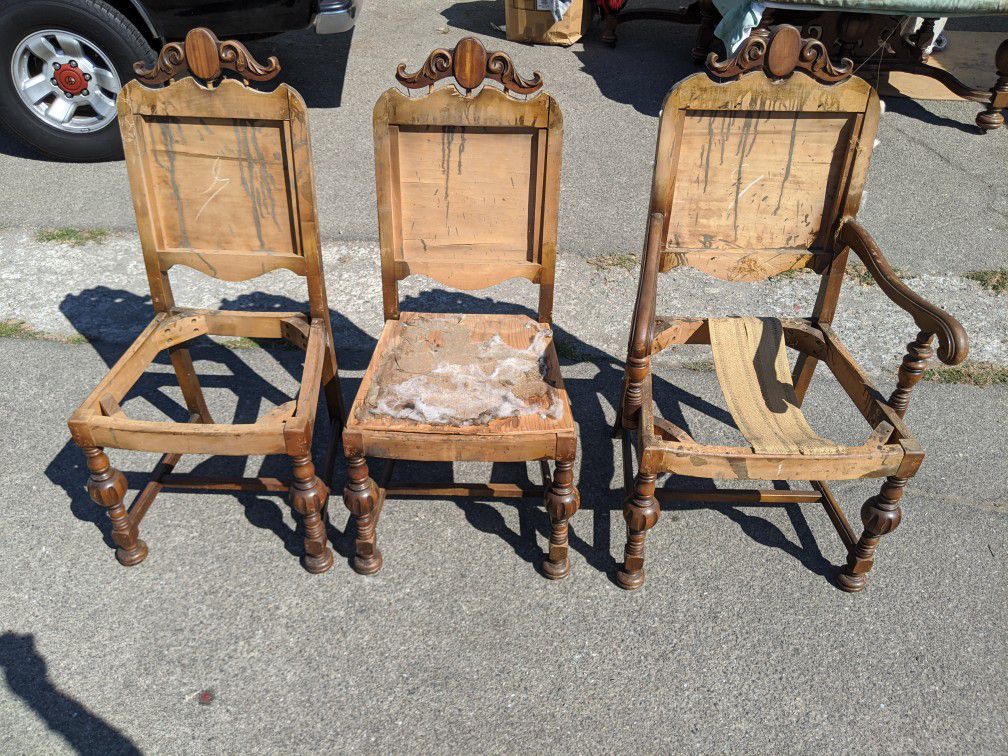 Five antique wooden chairs - DIY project
