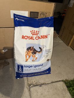 Royal Canin Size Health Nutrition Large Adult Dry Dog Food, 30 lb Bag 