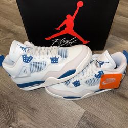 Nike Air Jordan 4’s “Military Blue”