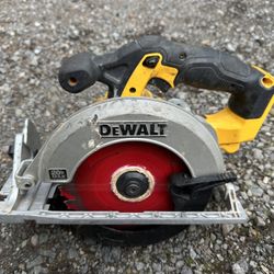 DCS391 6 172° (165mm) CORDLESS CIRCULAR SAW 