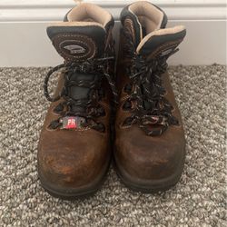 Brown and Black Avenger Steel Toe Boots In Size 61/2