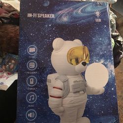 Bluetooth Speaker And Lamp