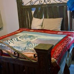 Cali King Oakwood Bed Frame & Therapeutic Mattress 